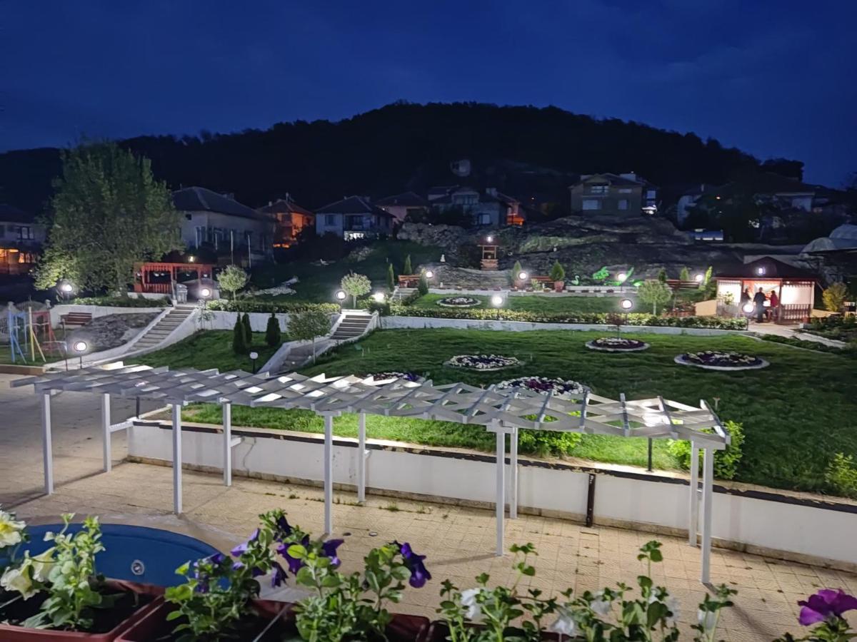 埃立特酒店 基尔科沃 外观 照片